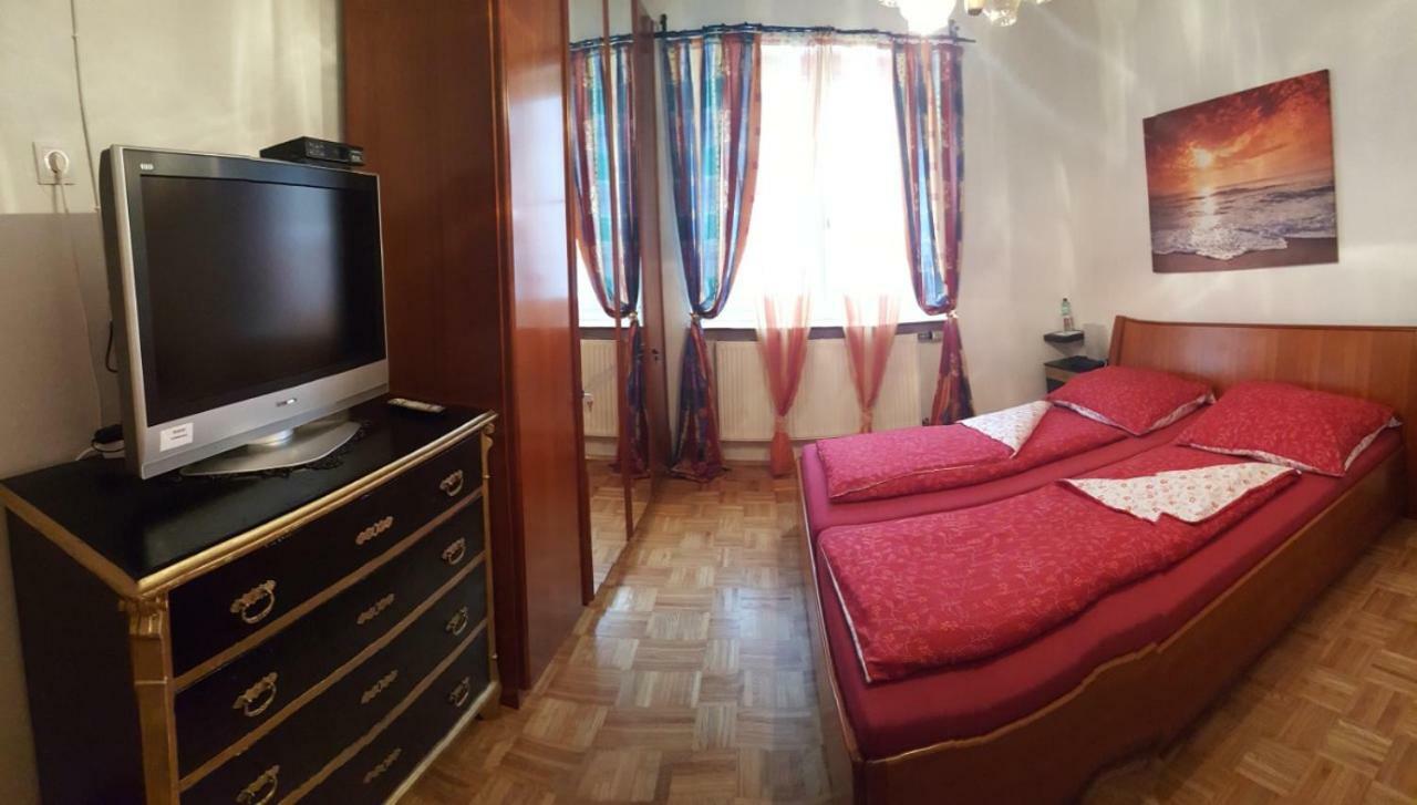 Privatzimmer Dimitrova 乌尔里希斯贝格 外观 照片